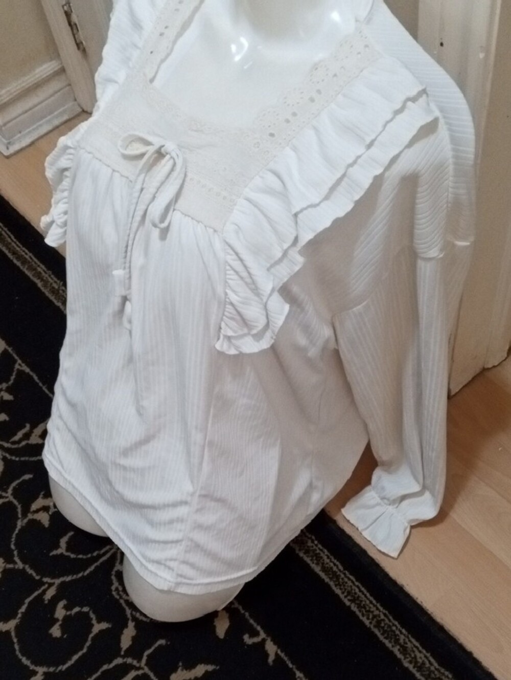 💲6⃣▶▶Women's White Ruffle Bib Tie-Neck Blouse - Picture 2 of 5